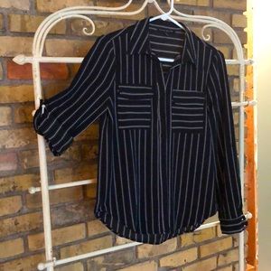 Summer light Black and white stripe blouse.